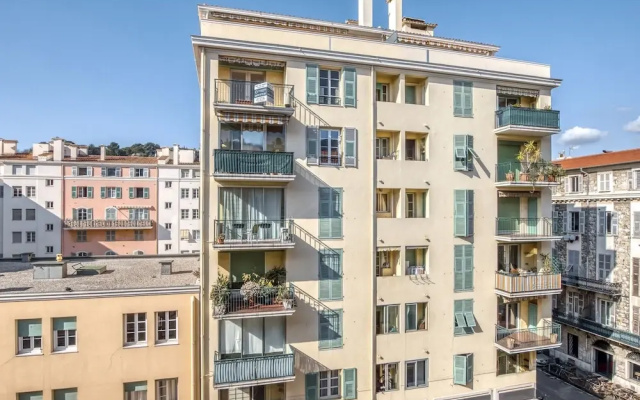 Beautiful Holiday Home in Nice Near Port of Nice