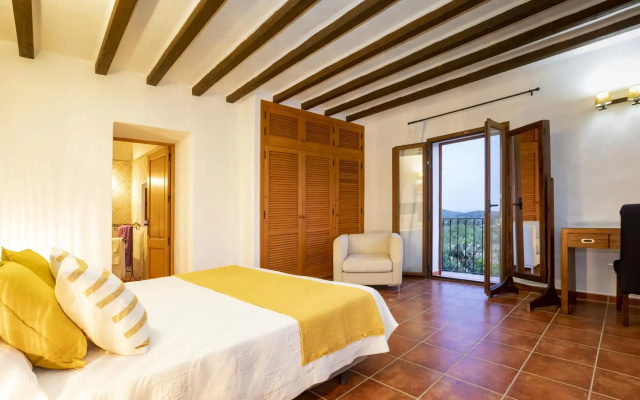 Villa in Ibiza Town, sleeps 12/14 - Can Monte