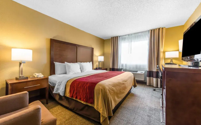 Comfort Inn & Suites North