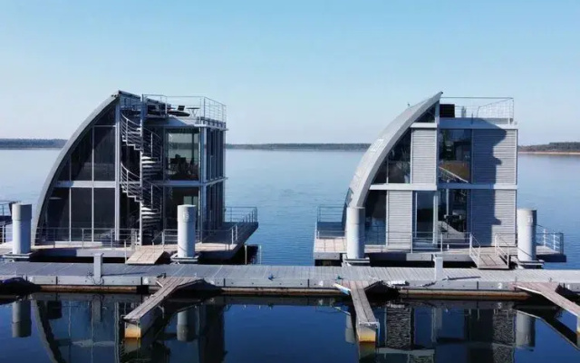 Apartment in a floating house on the Geierswalder See