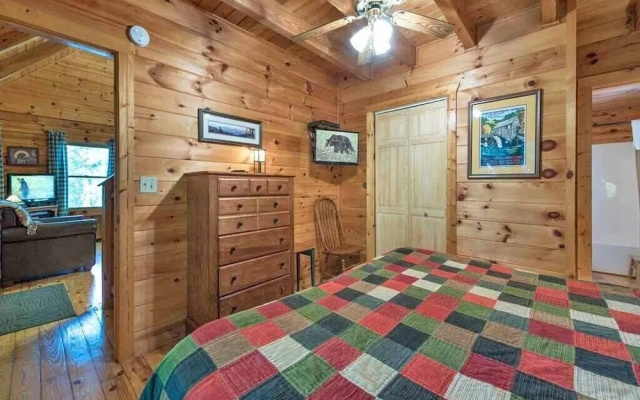 Bear's Den by Jackson Mountain Rentals