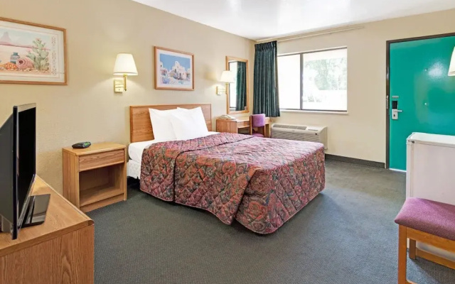 Days Inn Espanola