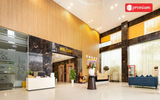 RedDoorz Premium Bamboo Saigon Hotel