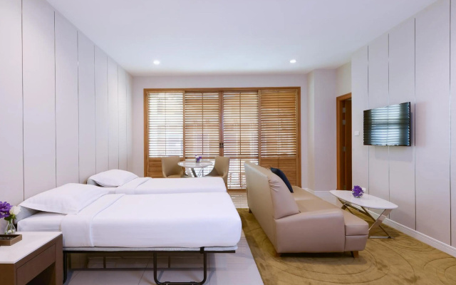 Отель Grande Centre Point Ploenchit