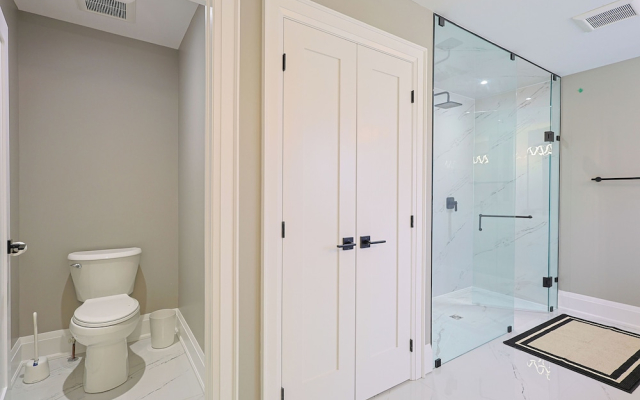 Modern Masterpiece Luxury 6 Bedroom Home