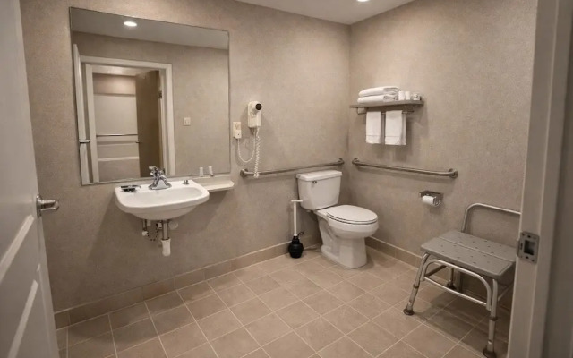 Springplace Inn & Suites