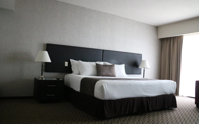 St Isidro Suites Corporate Housing SPA & Wellness Center