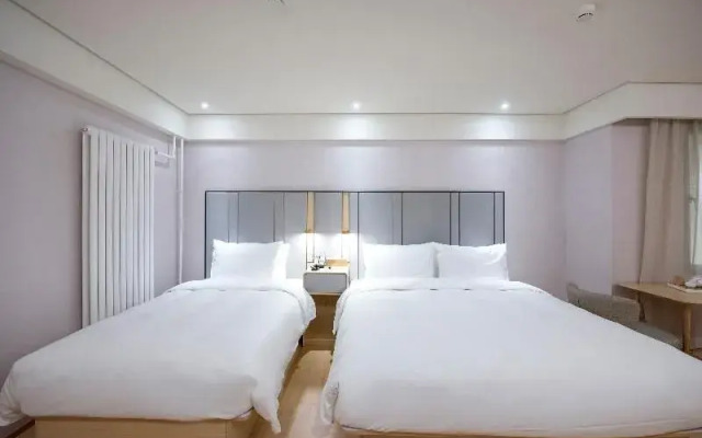 Ji Hotel (Beijing Bai Yun Guan)