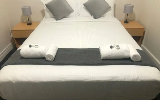 Sydney Junction Hotel