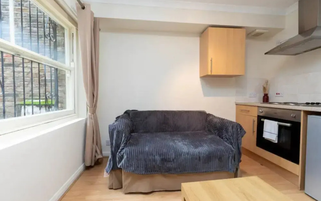 Central Studio Apartment in Chelsea
