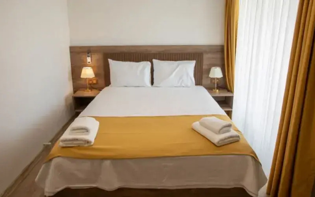E-87 Highway Otel