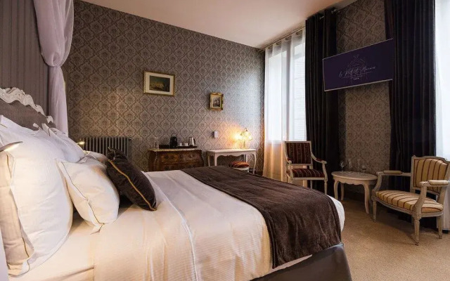 Le Petit Manoir