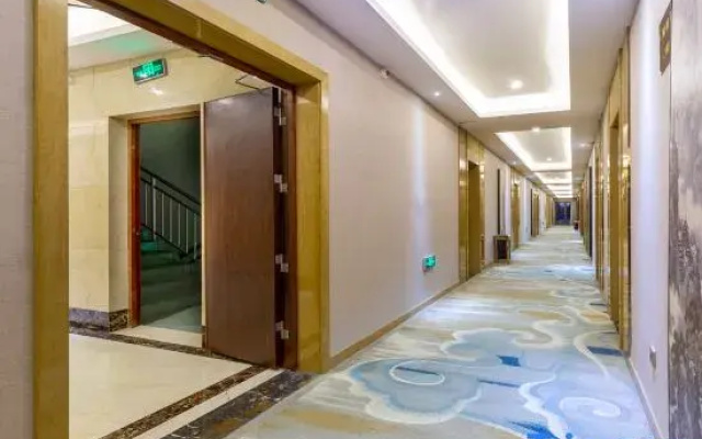 Pingyang Aoma Hotel