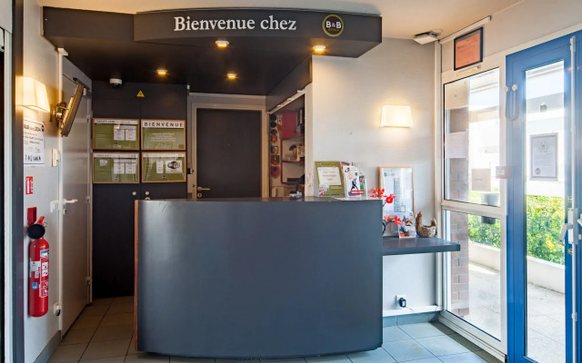 B&B HOTEL Calais Coquelles Tunnel sous la Manche