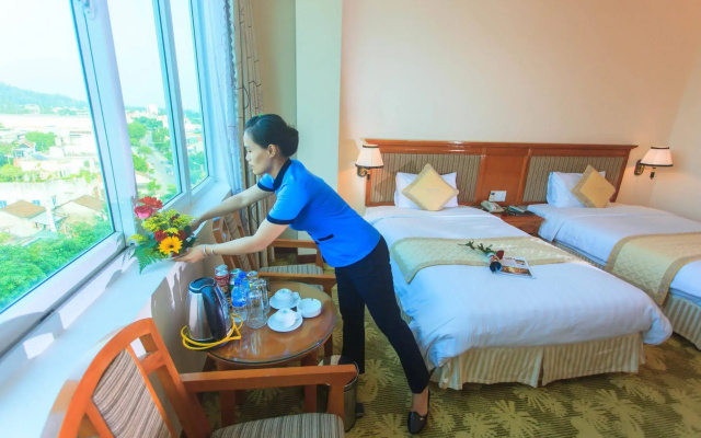 My Tra Riverside Hotel