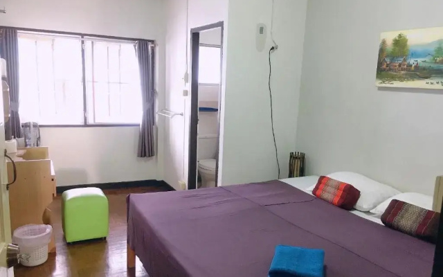 Wayside Guesthouse