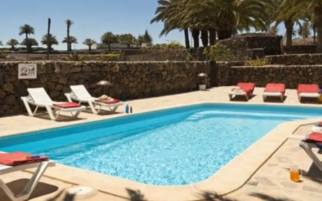 Villa - 3 Bedrooms with Pool - 102782
