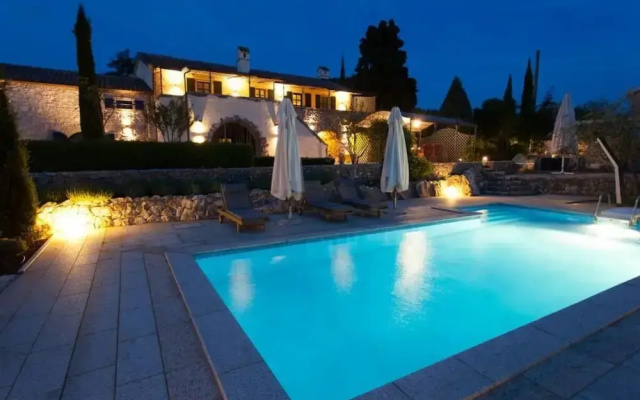 House of Olives Comfortable Holiday Residence