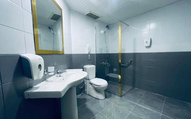 Grand Alisa Hotel – Ex.Royalisa Hotel