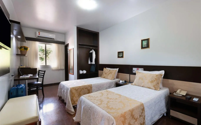 Hotel 365