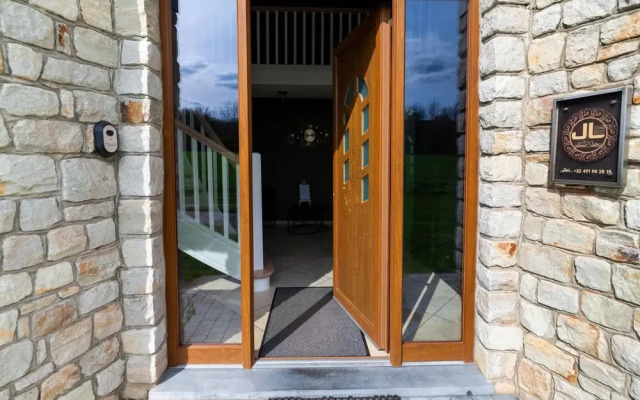 Holiday Home With Indoor Swimming Pool