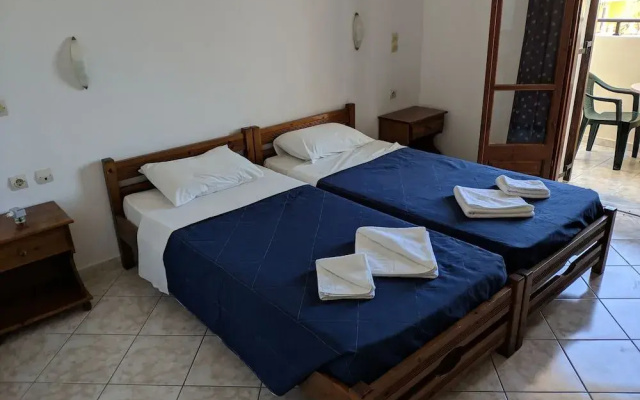 Tondoris Apartments