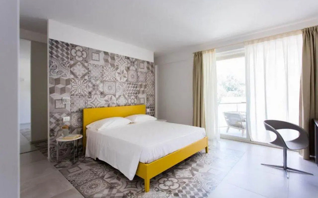 Luna Minoica Suites & Apartments