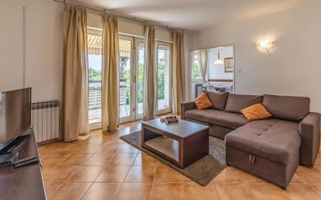 Awesome Home in Medulin With Wifi and 2 Bedrooms