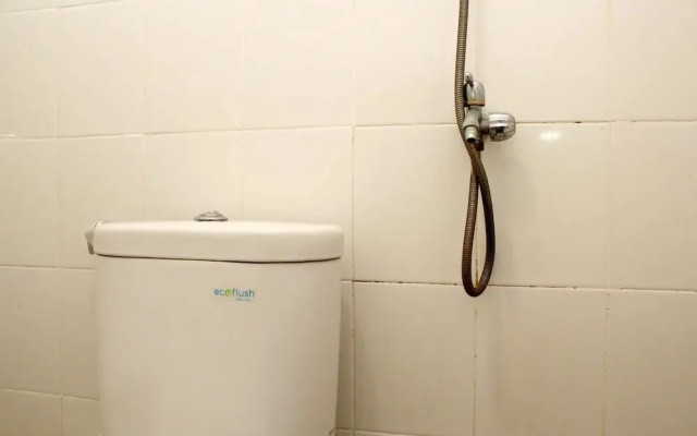 Minimalist and Warm 2BR Bassura City Apartment