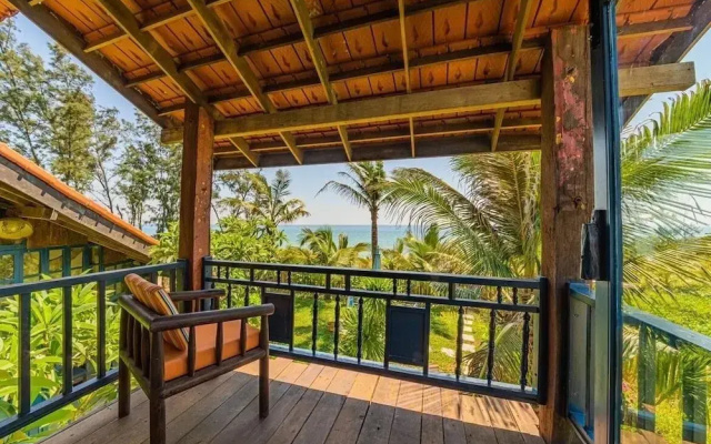 Flow House 3BR Oceanview An Bang Beach