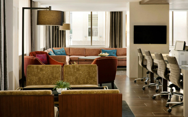 Hampton Inn & Suites Dallas Downtown