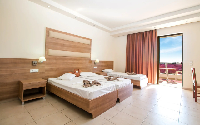 Stamos Plus Hotel