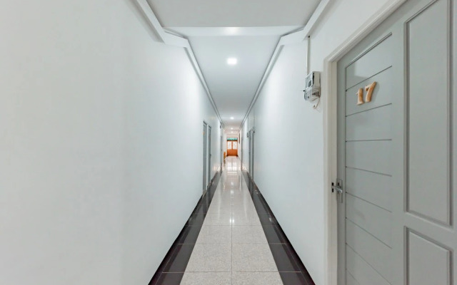 Urbanview Hotel Tropical Ketapang by RedDoorz