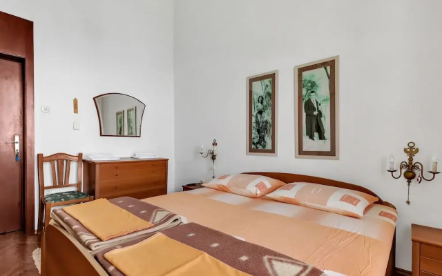 Beach rooms Riviera