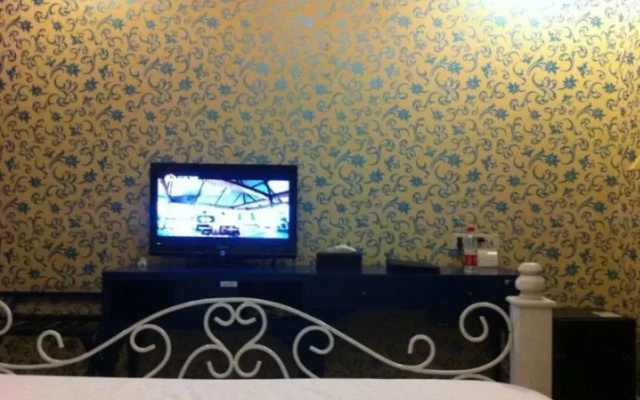 HuaFu Aparthotel