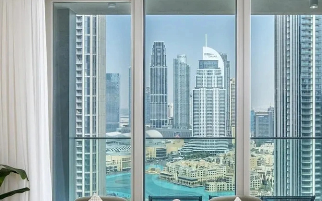 Three Bedroom in Downtown With Burj Khalifa View