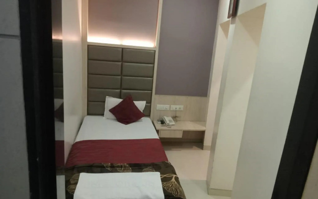 Hotel One up