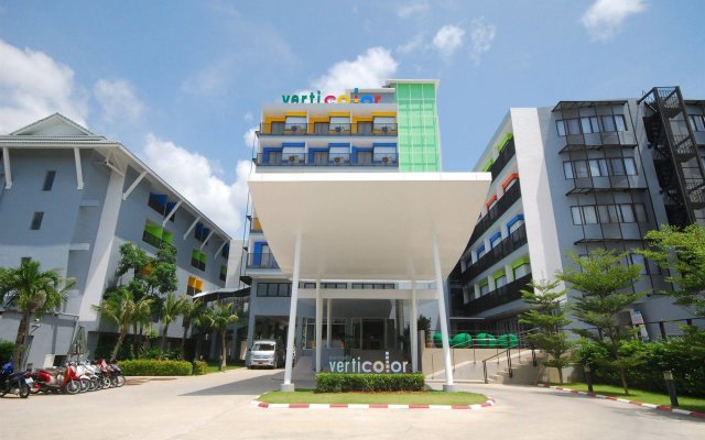 Отель Samui VertiColor Таиланд, Самуи - 12 отзывов об отеле, цены и фото номеров - забронировать отель Samui VertiColor онлайн вид на фасад