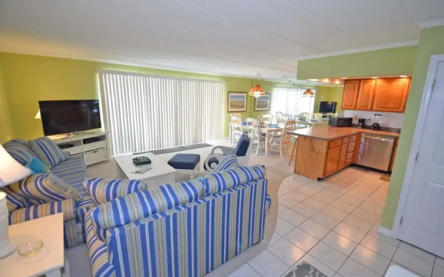 Diamond Beach 403