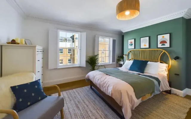 The Dalston Hideout Captivating 2bdr Flat