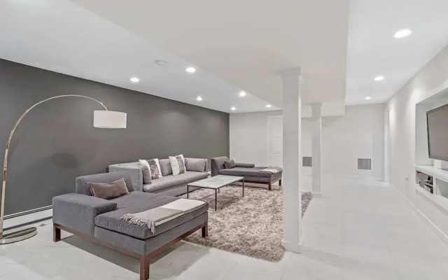 Modern Hamptons Villa