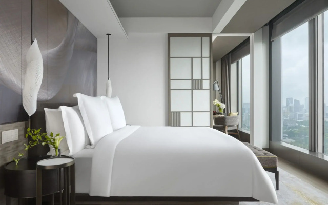 Four Seasons Hotel Tokyo at Otemachi