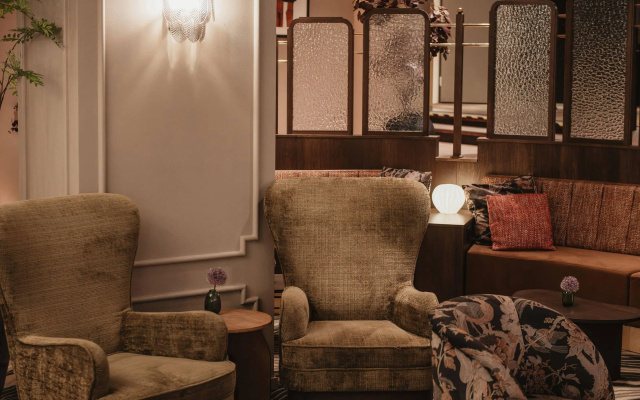 Home Hotel Folketeateret