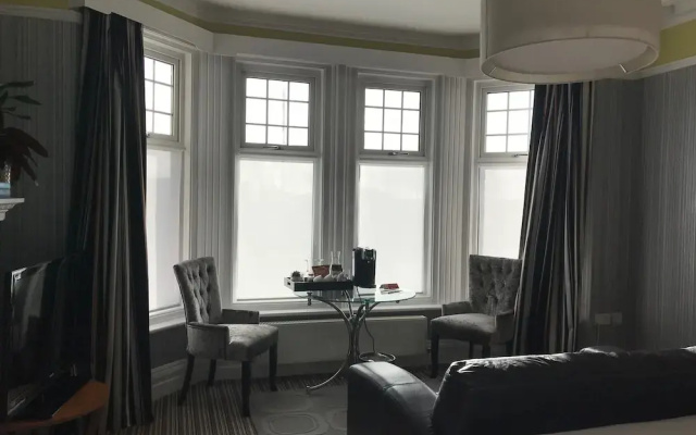 Regency Rooms