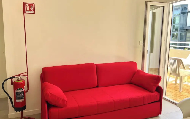 Flat With Parking Near the Beach