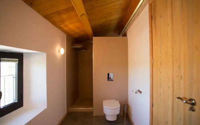 Rural House for 15 in the Heart of Nature