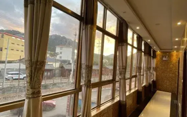 Luqu Zangbala Hotel