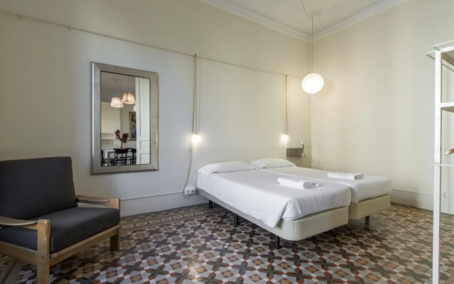 RAMBLA - Cozy Big Apartment