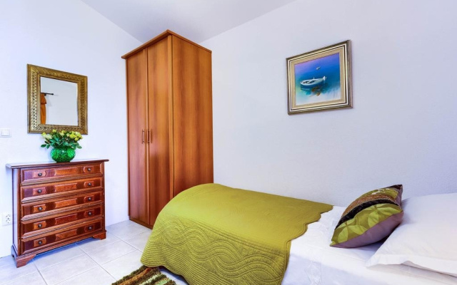 Apartment Lidi - by the sea; A2-kat Rogoznica, Riviera Sibenik