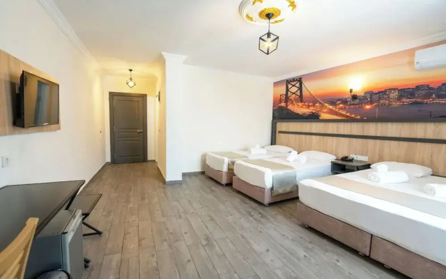 Piyes Otel